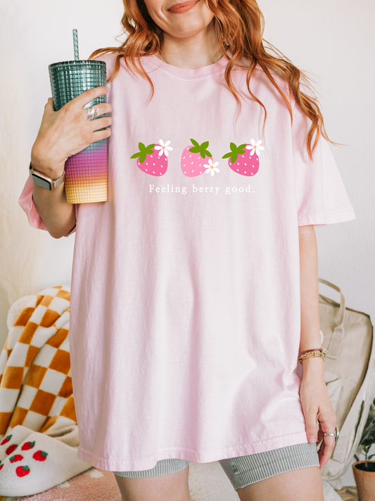 Camiseta oversize fresas dulces